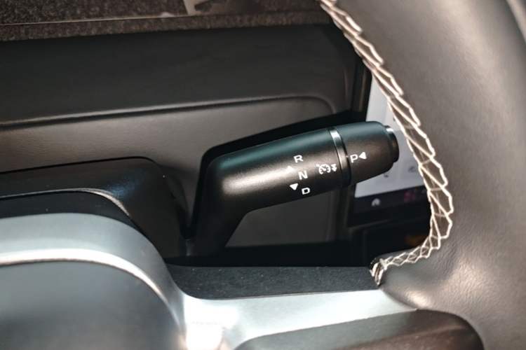 Used iCAR V23 2025 401 Two-Wheel Drive Advanced Edition Gear Lever