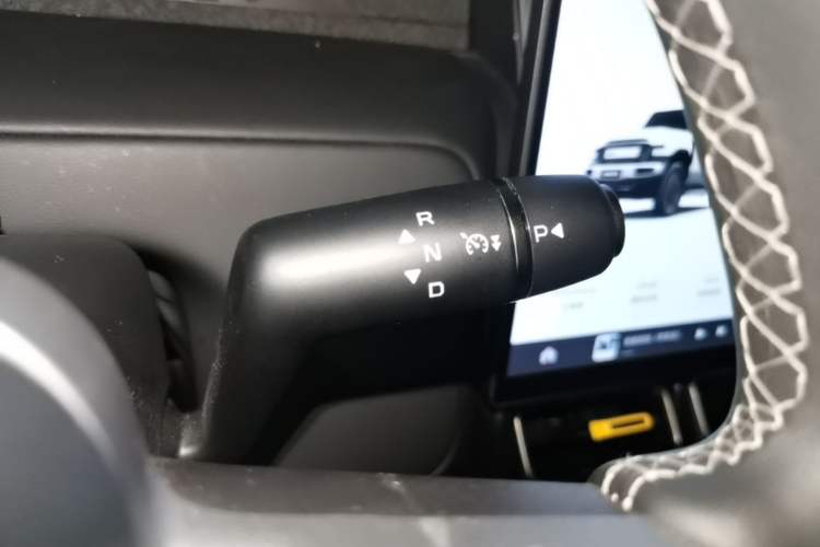 Used iCAR V23 2025 401 Two-Wheel Drive Advanced Edition Gear Lever