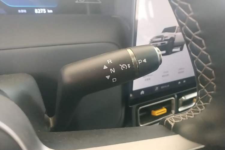 Used iCAR V23 2025 401 Two-Wheel Drive Intelligent Driving Version Gear Lever
