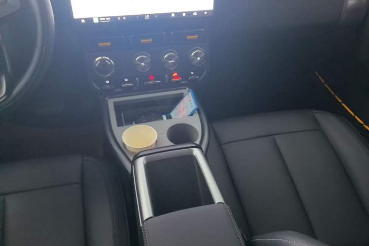 Used iCAR V23 2025 401 Two-Wheel Drive Advanced Edition Gear Lever