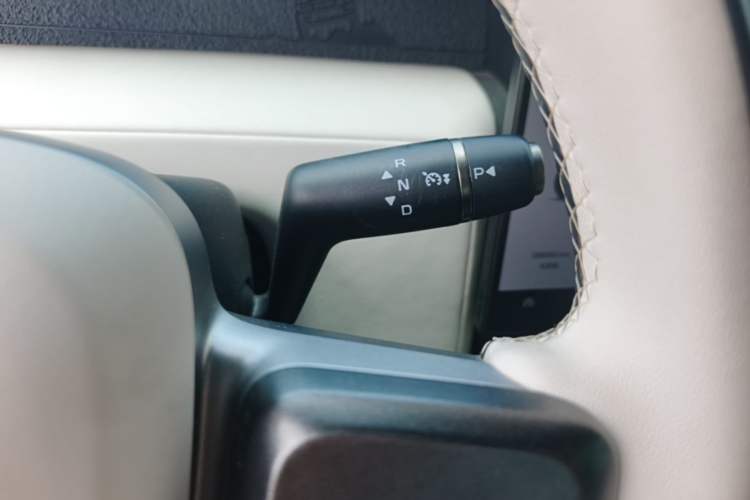 Used iCAR V23 2025 401 Two-Wheel Drive Advanced Edition Gear Lever