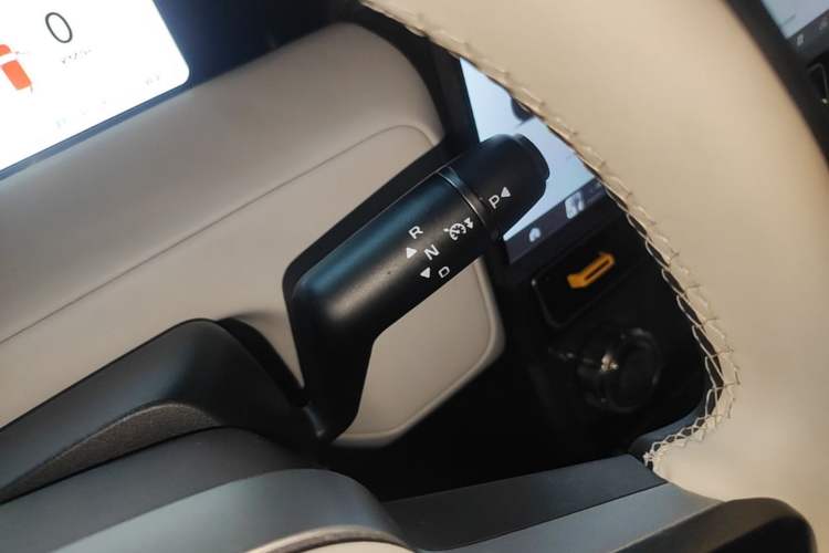 Used iCAR V23 2025 401 Two-Wheel Drive Intelligent Driving Version Gear Lever
