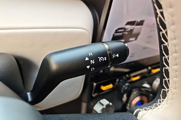 Used iCAR V23 2025 401 Two-Wheel Drive Advanced Edition Gear Lever