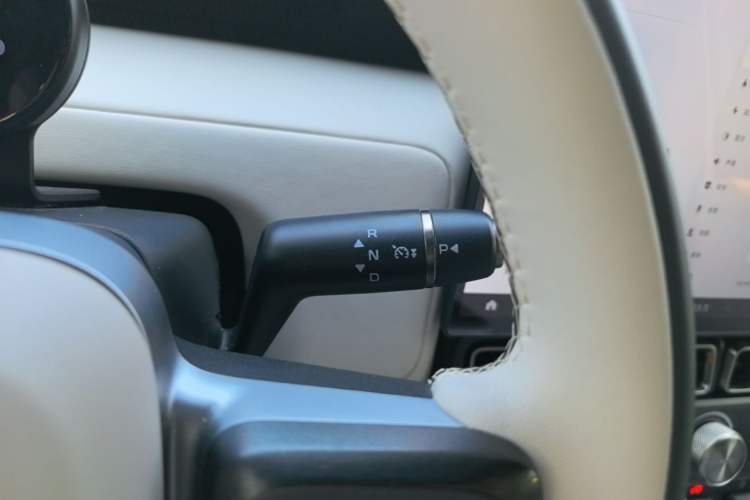 Used iCAR V23 2025 401 Two-Wheel Drive Intelligent Driving Version Gear Lever