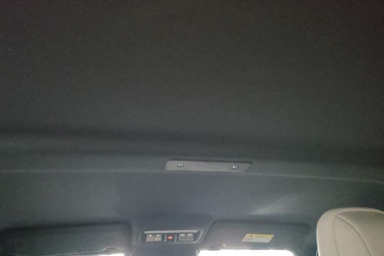 Used iCAR V23 2025 401 Two-Wheel Drive Intelligent Driving Version Headliner