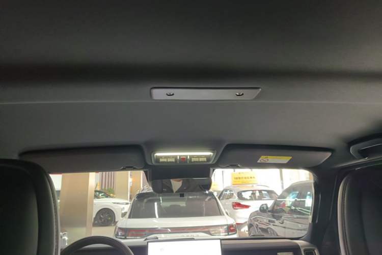 Used iCAR V23 2025 501 Four-Wheel Drive Intelligent Driving Version Headliner