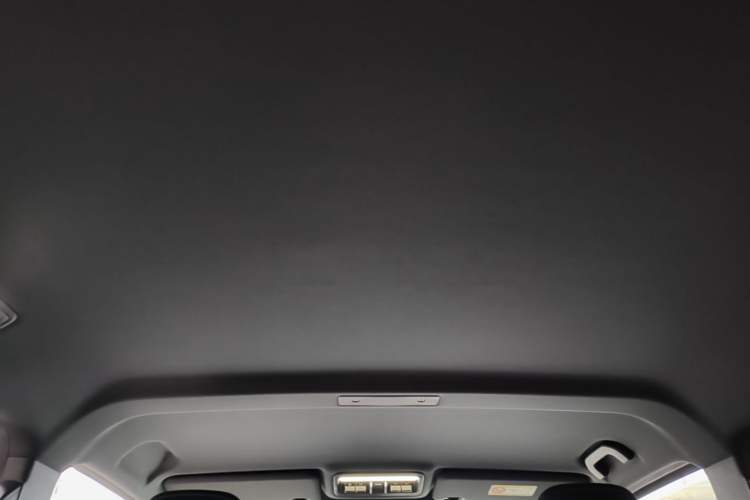 Used iCAR V23 2025 401 Two-Wheel Drive Advanced Edition Headliner