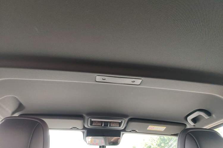 Used iCAR V23 2025 401 Two-Wheel Drive Advanced Edition Headliner