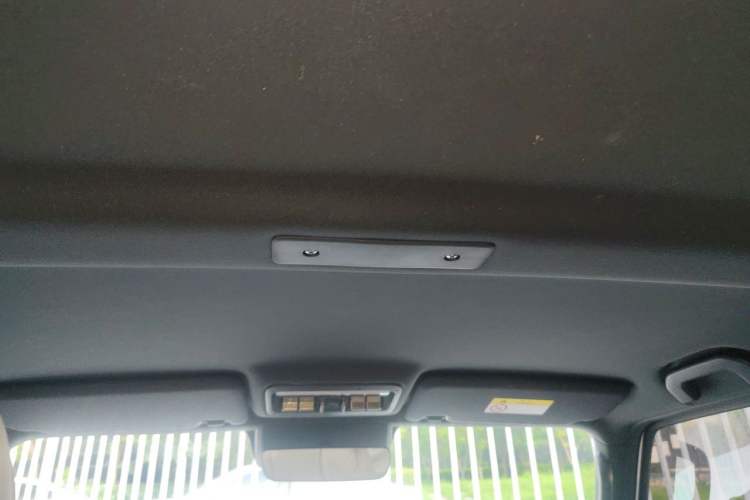 Used iCAR V23 2025 401 Two-Wheel Drive Advanced Edition Headliner