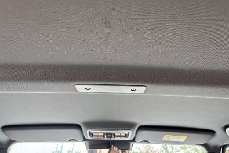 Used iCAR V23 2025 401 Two-Wheel Drive Advanced Edition Headliner