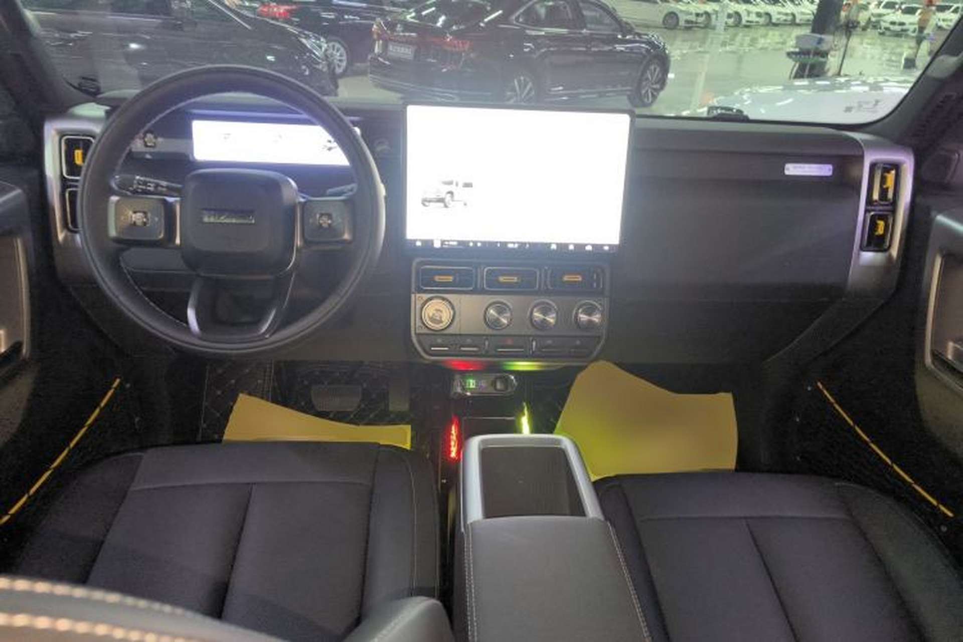 Used iCAR V23 2025 401 Two-Wheel Drive Advanced Edition Interior 2