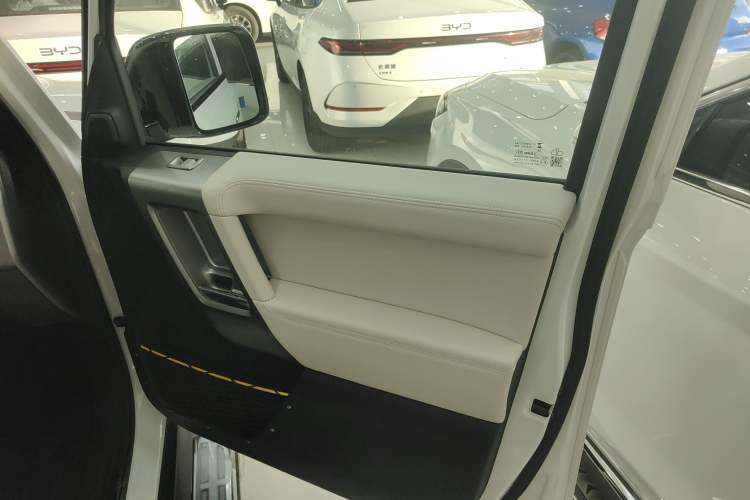 Used iCAR V23 2025 401 Two-Wheel Drive Advanced Edition Interior 5
