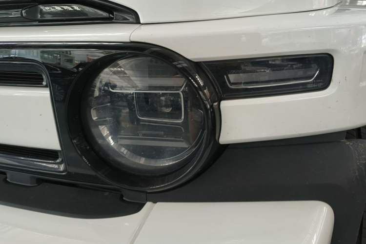 Used iCAR V23 2025 401 Two-Wheel Drive Advanced Edition Left Front Headlight