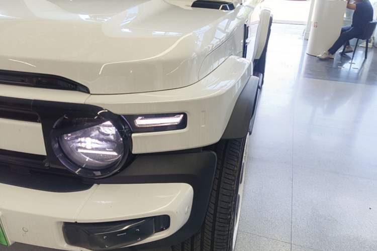 Used iCAR V23 2025 501 Four-Wheel Drive Intelligent Driving Version Left Front Headlight
