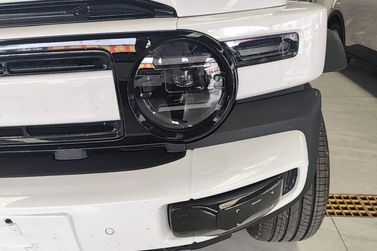 Used iCAR V23 2025 401 Two-Wheel Drive Intelligent Driving Version Left Front Headlight