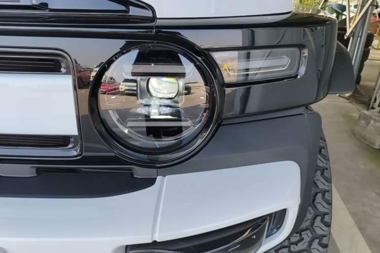 Used iCAR V23 2025 401 Two-Wheel Drive Intelligent Driving Version Left Front Headlight