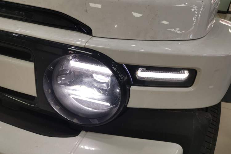 Used iCAR V23 2025 401 Two-Wheel Drive Intelligent Driving Version Left Front Headlight