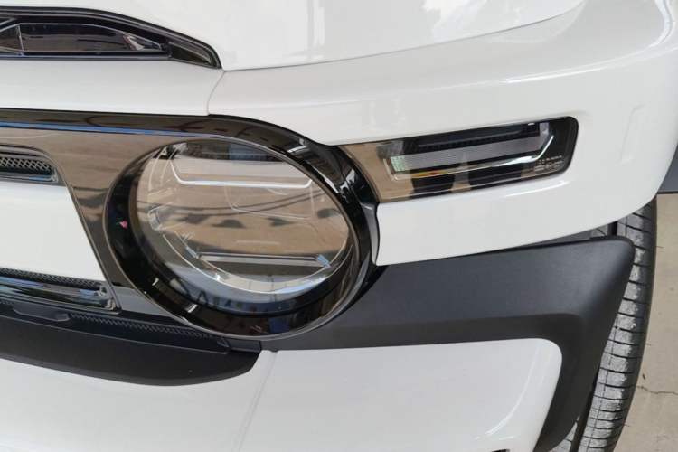 Used iCAR V23 2025 401 Two-Wheel Drive Advanced Edition Left Front Headlight