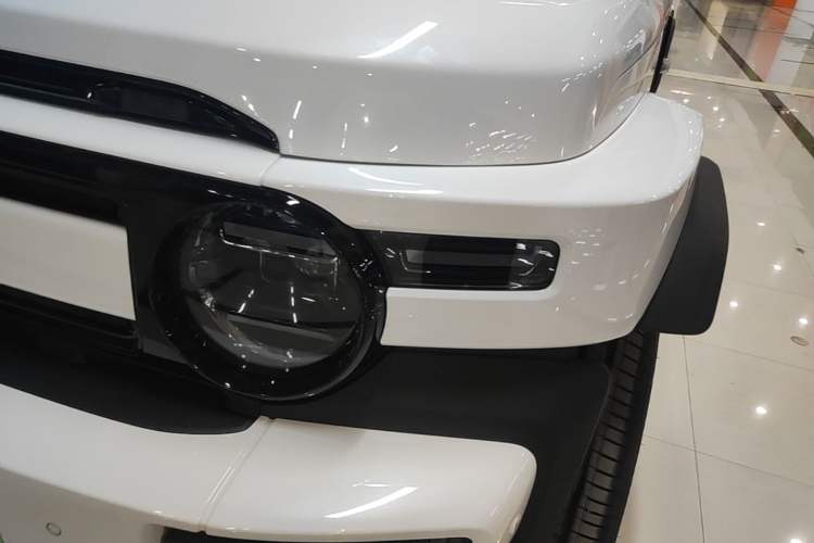 Used iCAR V23 2025 401 Two-Wheel Drive Intelligent Driving Version Left Front Headlight