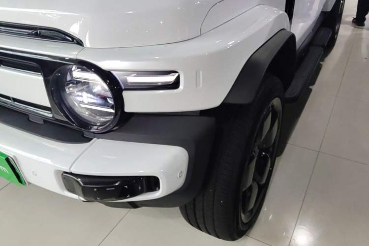 Used iCAR V23 2025 501 Four-Wheel Drive Intelligent Driving Version Left Front Headlight