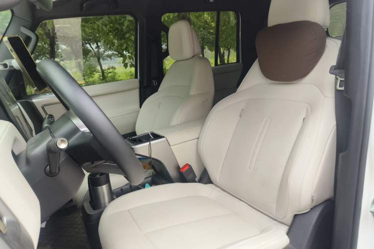 Used iCAR V23 2025 501 Four-Wheel Drive Advanced Version Left Front Seat