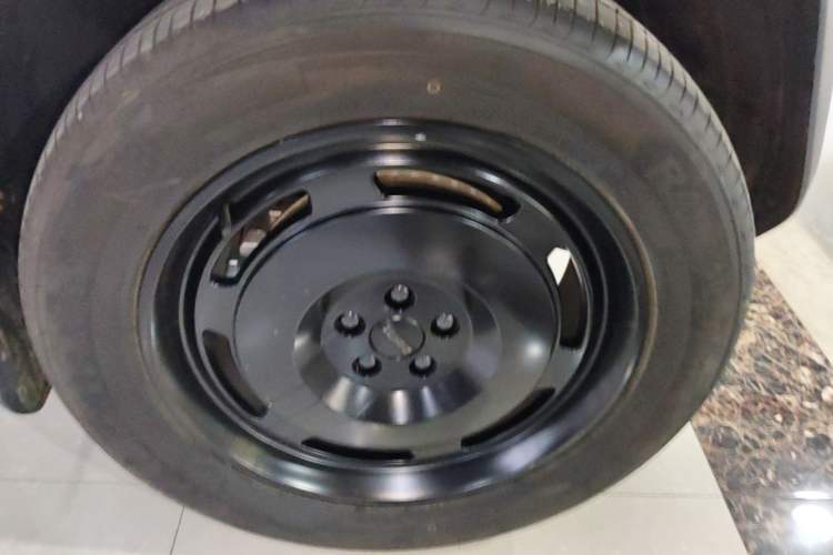 Used iCAR V23 2025 401 Two-Wheel Drive Advanced Edition Left Front Wheel Hub