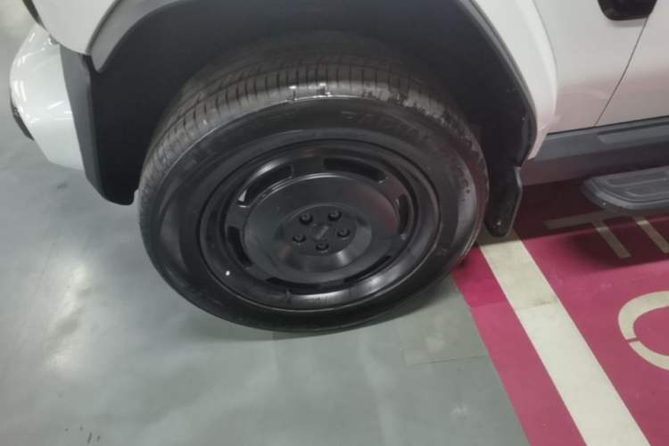 Used iCAR V23 2025 401 Two-Wheel Drive Advanced Edition Left Front Wheel Hub