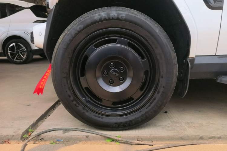 Used iCAR V23 2025 401 Two-Wheel Drive Intelligent Driving Version Left Front Wheel Hub