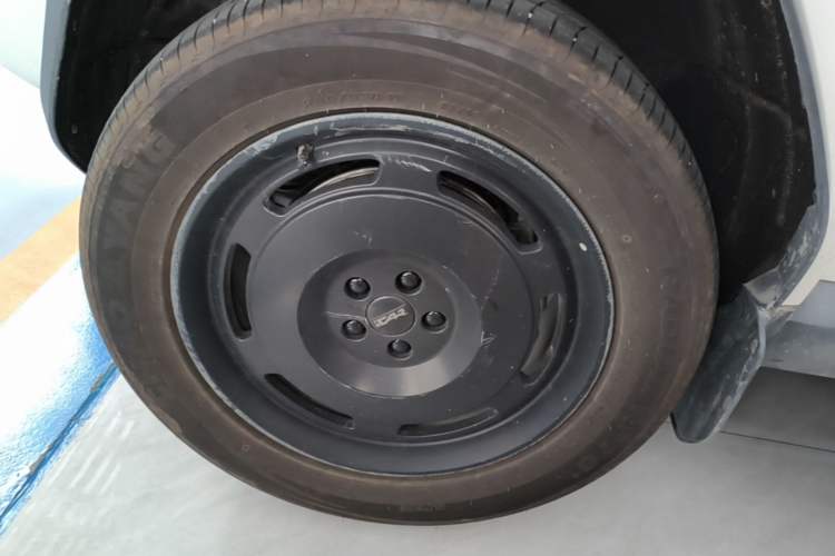 Used iCAR V23 2025 401 Two-Wheel Drive Advanced Edition Left Front Wheel Hub