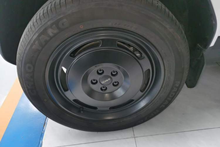 Used iCAR V23 2025 401 Two-Wheel Drive Advanced Edition Left Front Wheel Hub