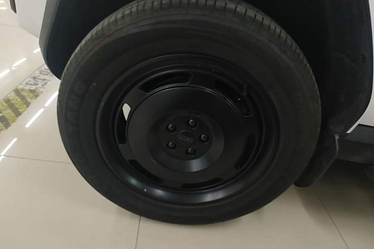 Used iCAR V23 2025 401 Two-Wheel Drive Advanced Edition Left Front Wheel Hub