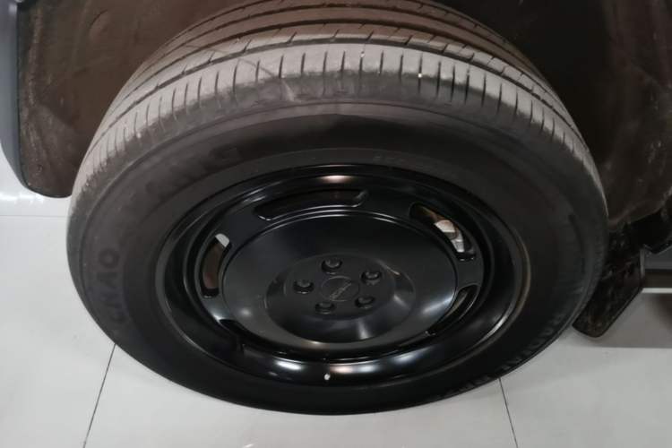 Used iCAR V23 2025 401 Two-Wheel Drive Advanced Edition Left Front Wheel Hub