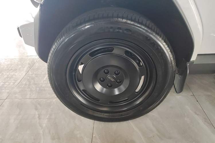 Used iCAR V23 2025 401 Two-Wheel Drive Advanced Edition Left Front Wheel Hub