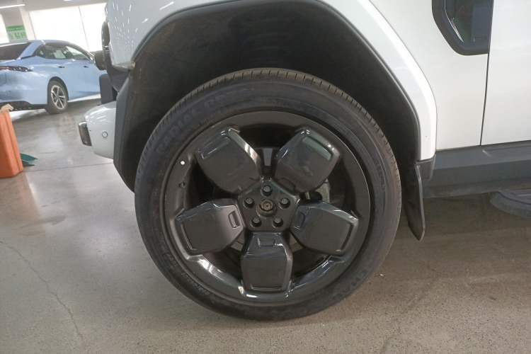 Used iCAR V23 2025 501 Four-Wheel Drive Intelligent Driving Version Left Front Wheel Hub