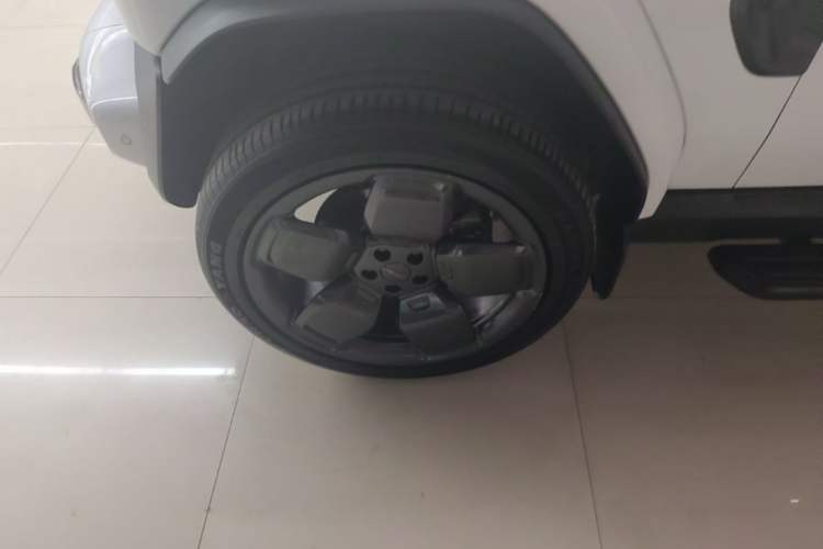Used iCAR V23 2025 501 Four-Wheel Drive Intelligent Driving Version Left Front Wheel Hub