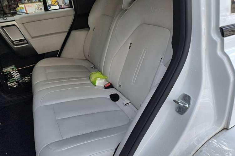 Used iCAR V23 2025 401 Two-Wheel Drive Intelligent Driving Version Left Rear Seat