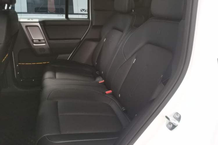 Used iCAR V23 2025 401 Two-Wheel Drive Advanced Edition Left Rear Seat