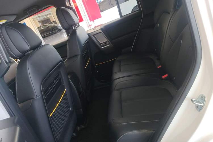 Used iCAR V23 2025 501 Four-Wheel Drive Intelligent Driving Version Left Rear Seat