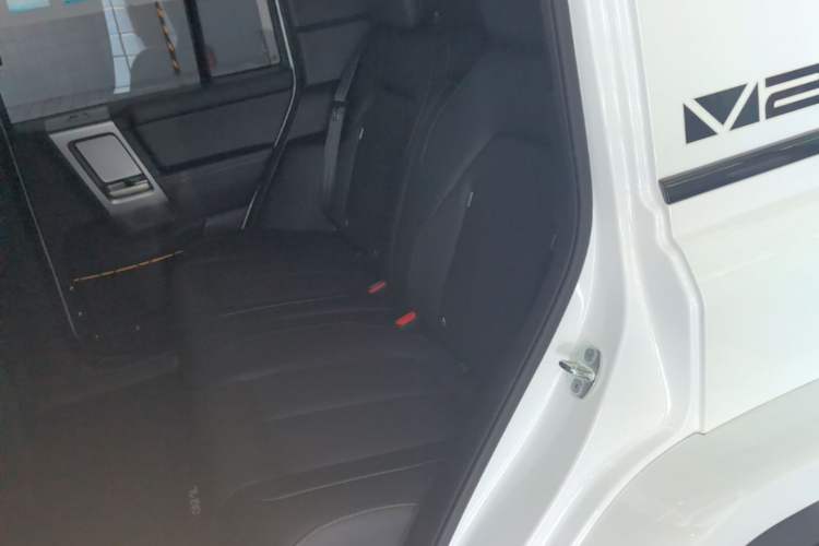 Used iCAR V23 2025 401 Two-Wheel Drive Advanced Edition Left Rear Seat
