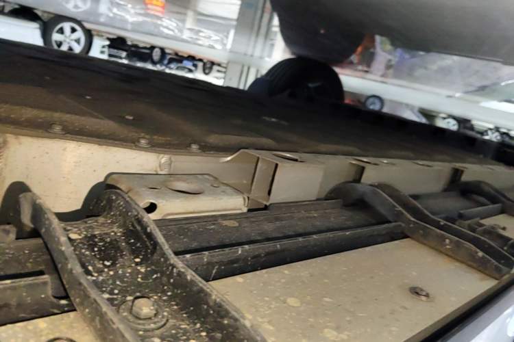 Used iCAR V23 2025 401 Two-Wheel Drive Advanced Edition Left Side Sill