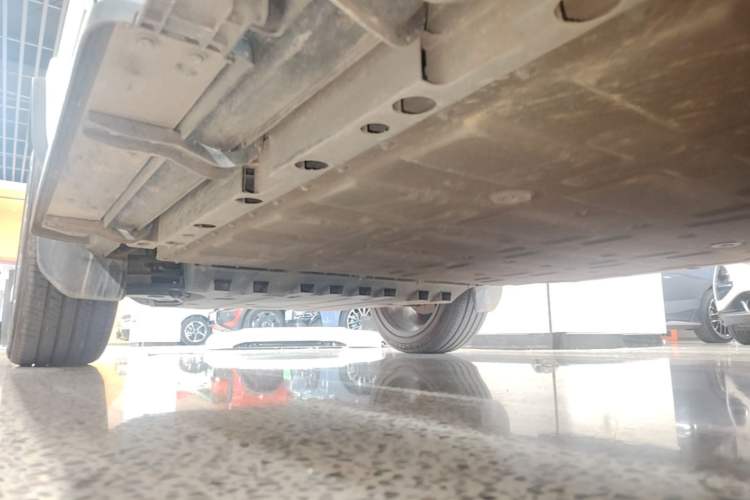Used iCAR V23 2025 501 Four-Wheel Drive Advanced Version Left Side Sill
