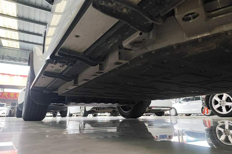 Used iCAR V23 2025 401 Two-Wheel Drive Intelligent Driving Version Left Side Sill