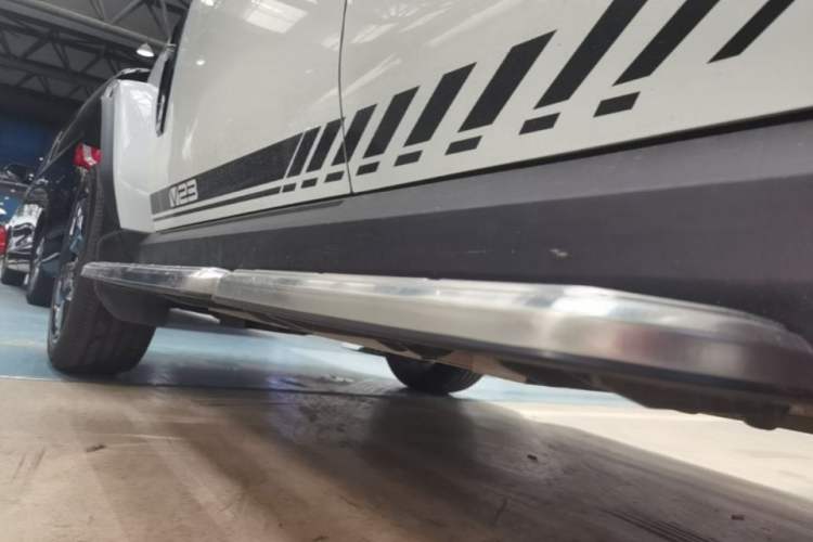 Used iCAR V23 2025 501 Four-Wheel Drive Advanced Version Left Side Sill