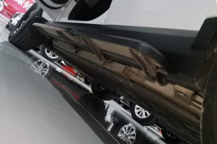 Used iCAR V23 2025 401 Two-Wheel Drive Advanced Edition Left Side Sill
