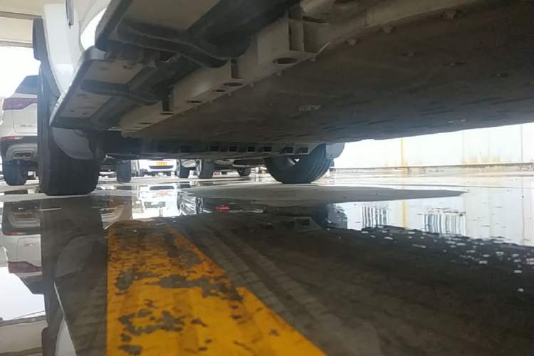 Used iCAR V23 2025 401 Two-Wheel Drive Intelligent Driving Version Left Side Sill