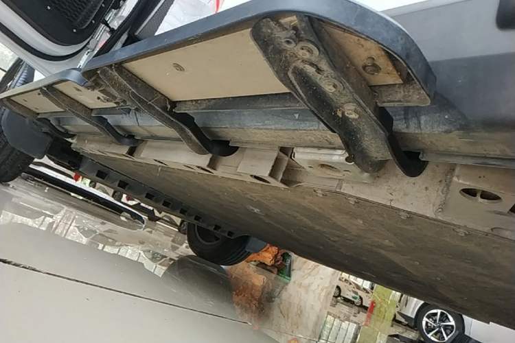 Used iCAR V23 2025 401 Two-Wheel Drive Intelligent Driving Version Left Side Sill