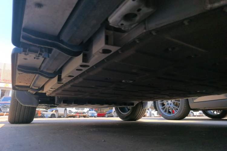 Used iCAR V23 2025 401 Two-Wheel Drive Intelligent Driving Version Left Side Sill