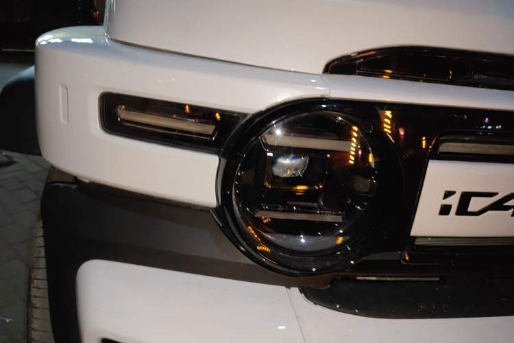 Used iCAR V23 2025 401 Two-Wheel Drive Advanced Edition Right Front Headlight