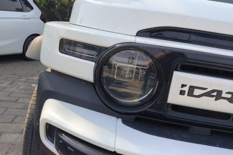 Used iCAR V23 2025 401 Two-Wheel Drive Intelligent Driving Version Right Front Headlight