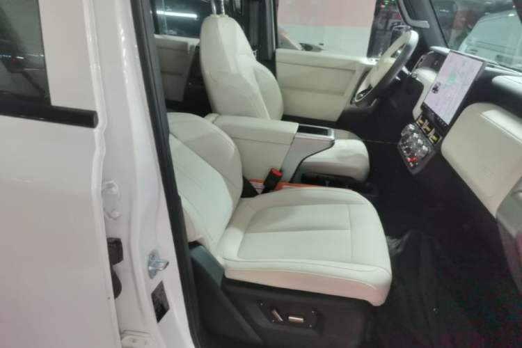 Used iCAR V23 2025 401 Two-Wheel Drive Advanced Edition Right Front Seat